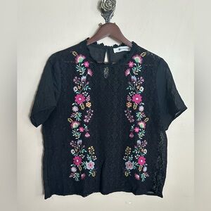 🖤 The Impeccable Pig Floral Crochet Blouse – Black – Size Small – EUC